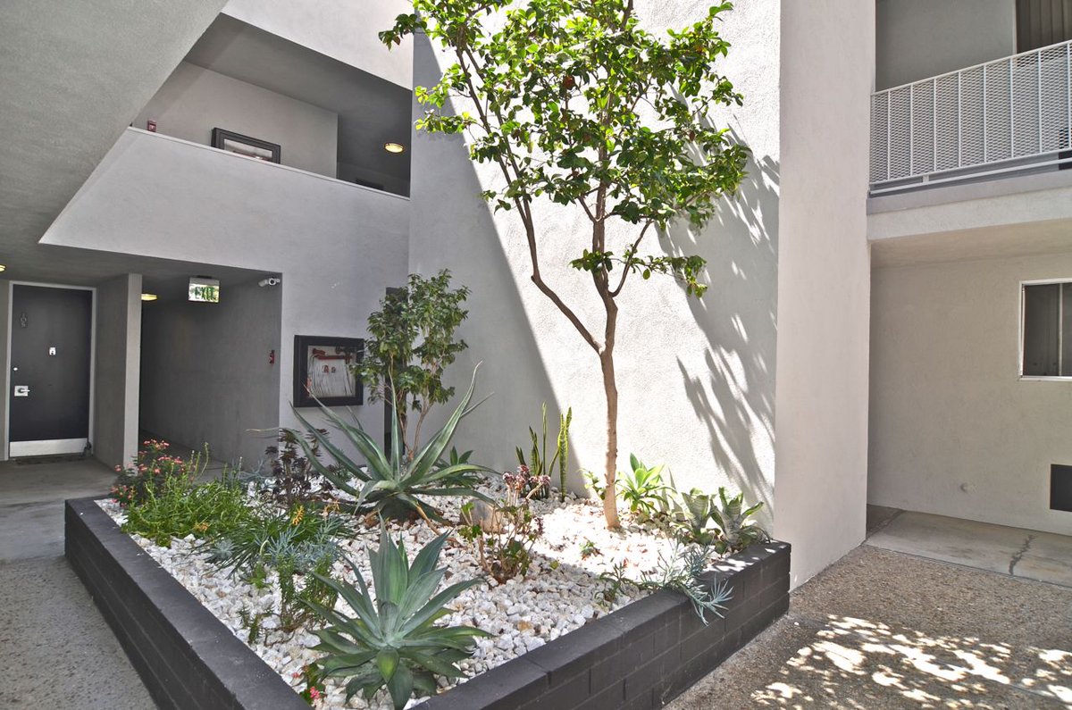#2bedroom #2bath  #santamonica #lease #rent #apartment #3rdstpromenade
88call 3108710116 to view unit LEASE TODAY!!