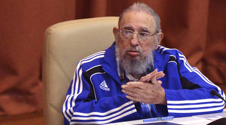 CaptTouchback's tweet photo. Maybe Al Davis isn't dead. Maybe he's the dictator of Cuba. #NiceTrackSuit https://t.co/bG3sFJkFYo