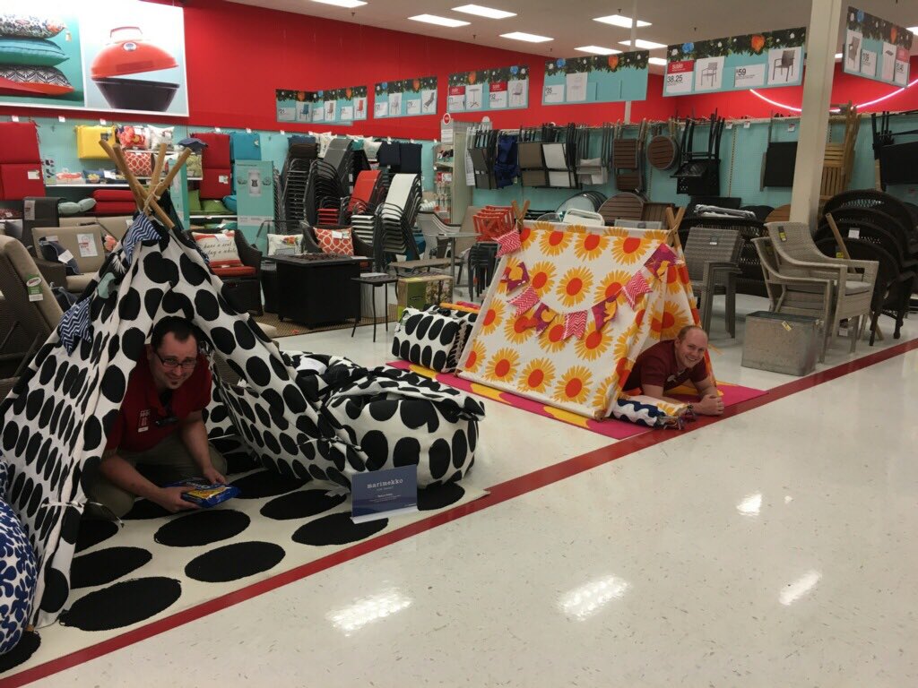 Tents and Tepees!! #funinthesun #MarimekkoForTarget @MaeBugarin1 <a href="/GuenetteMelanie/">Melanie Guenette</a> @jen_treantos