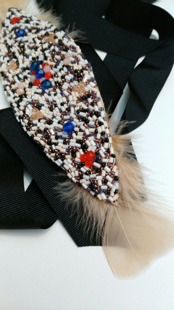 LasavisMadrid's tweet photo. Haz que el esfuerzo merezca la pena 
Make the effort worth
#handmade #headpiece #fashion
https://t.co/mzAsNM1BHY https://t.co/Ux7G07VMkk