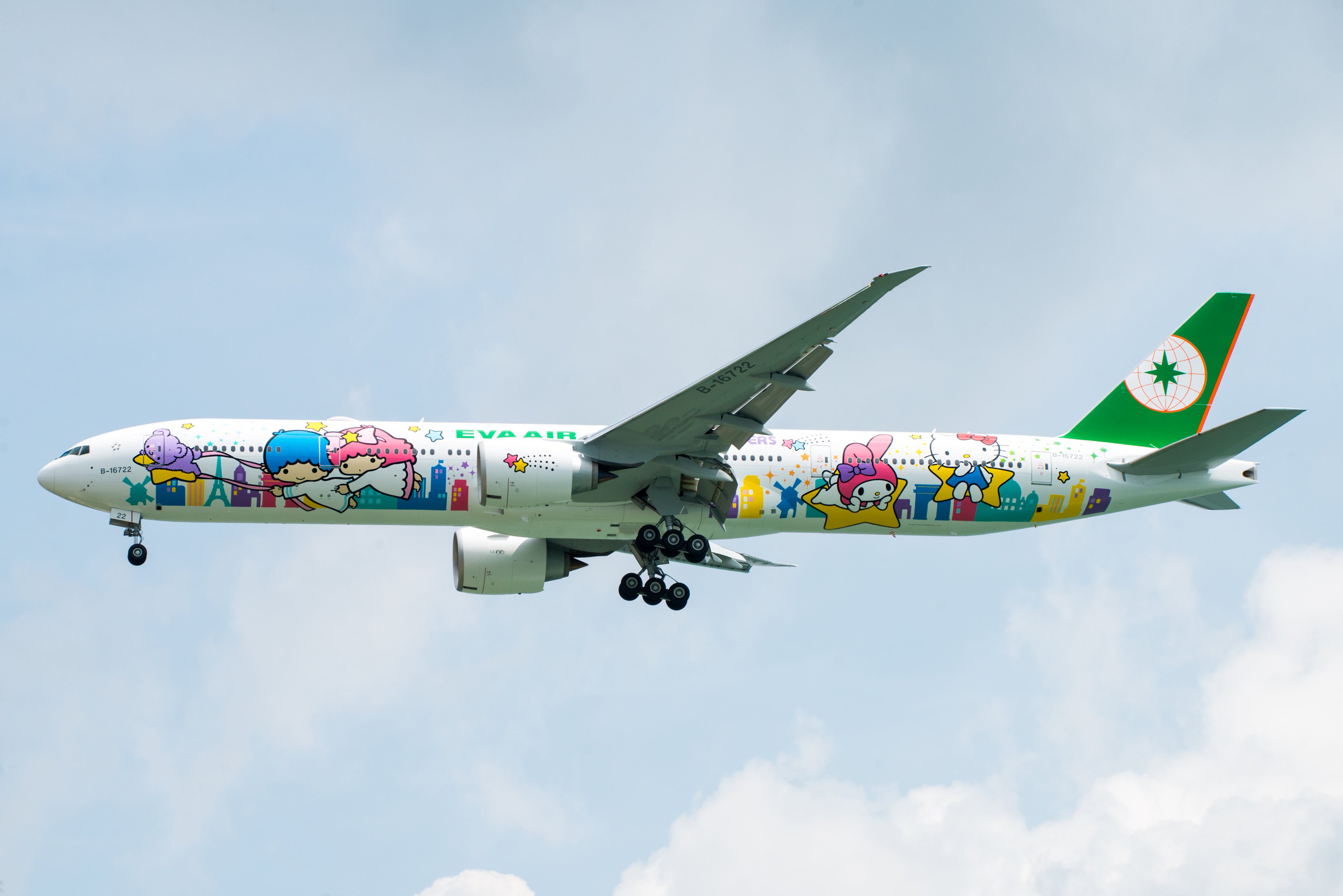 通販 送料無料  エバー航空 على  X: 航空機・ヘリコプター