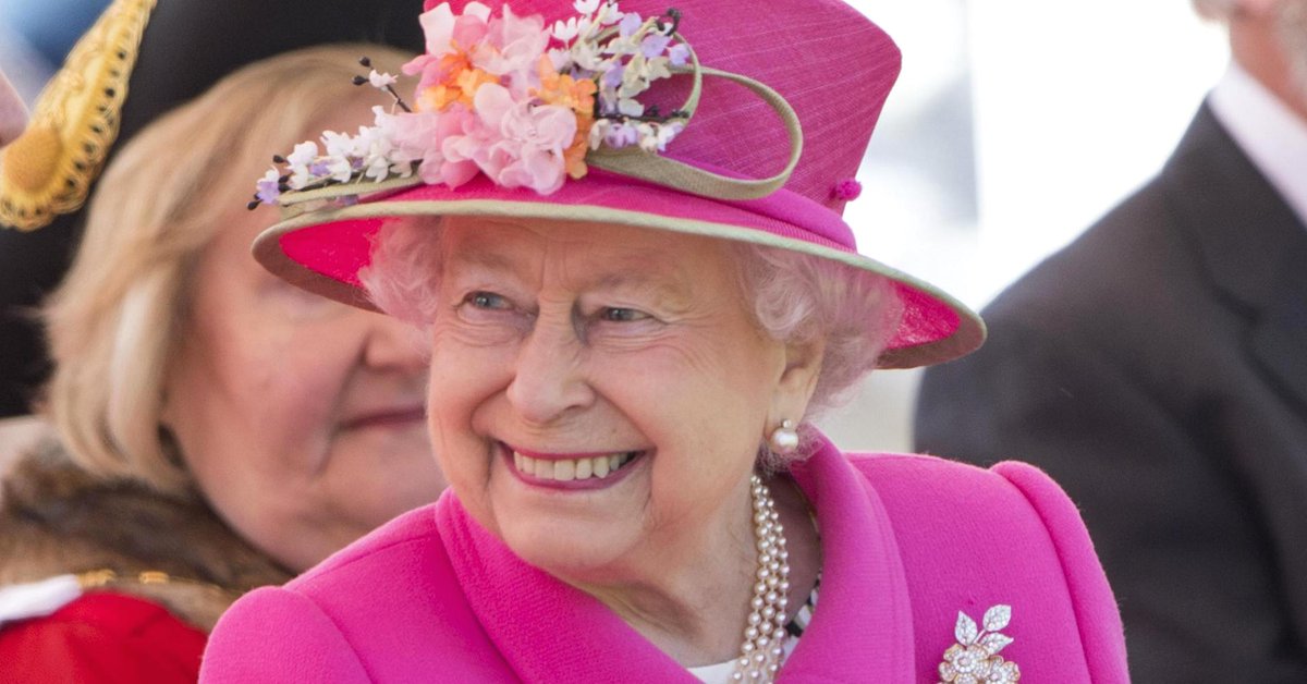 CNBCi's tweet photo. Celebrating Queen Elizabeth II at 90  https://t.co/nBjDe2LhnD #EuropeSwagger https://t.co/RDDy96NLMV