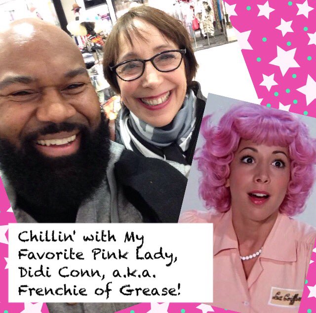 EchoProStyle4u's tweet photo. Earlier tonight this happened! #grease #echodesign #echoscarfs https://t.co/yOu5WlgOj3