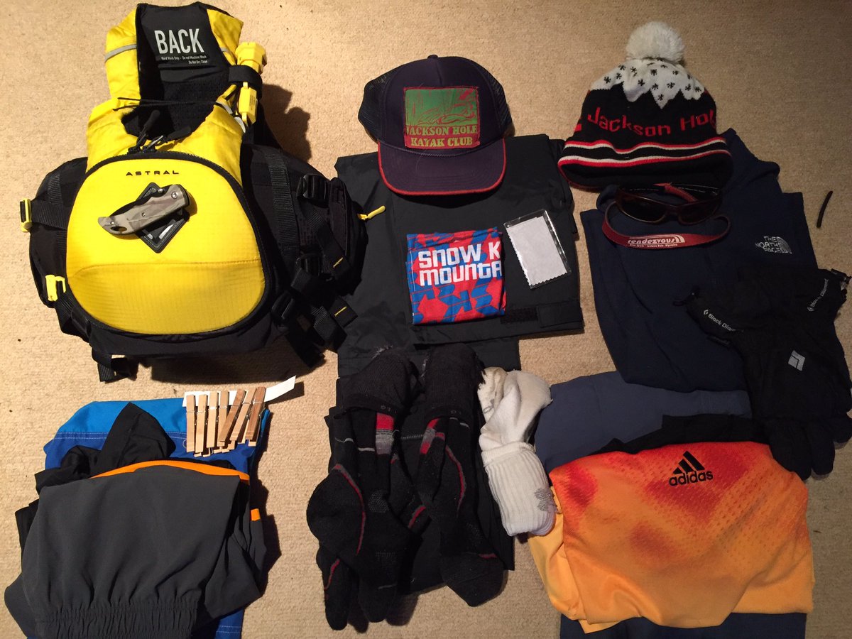 meredithsellsjh's tweet photo. packing for #N2E2016 Jackson Hole Sailors head to CA. Go Hokahey! #JHOST #JHkayak #JH50 #Smith #MountainSailors https://t.co/3CBzREOSIk