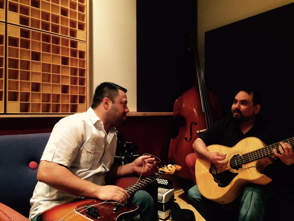 BryanMasizzo's tweet image. One more pic from day one. #MasizzoIsBack #AllBack