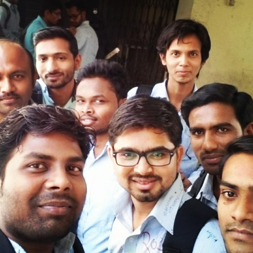amarbwankhade19's tweet photo. Last day of clg life at #COETA premises with #Frnds #Signature_Day #Civil_Engineering #India .... https://t.co/kq84VP3qhj