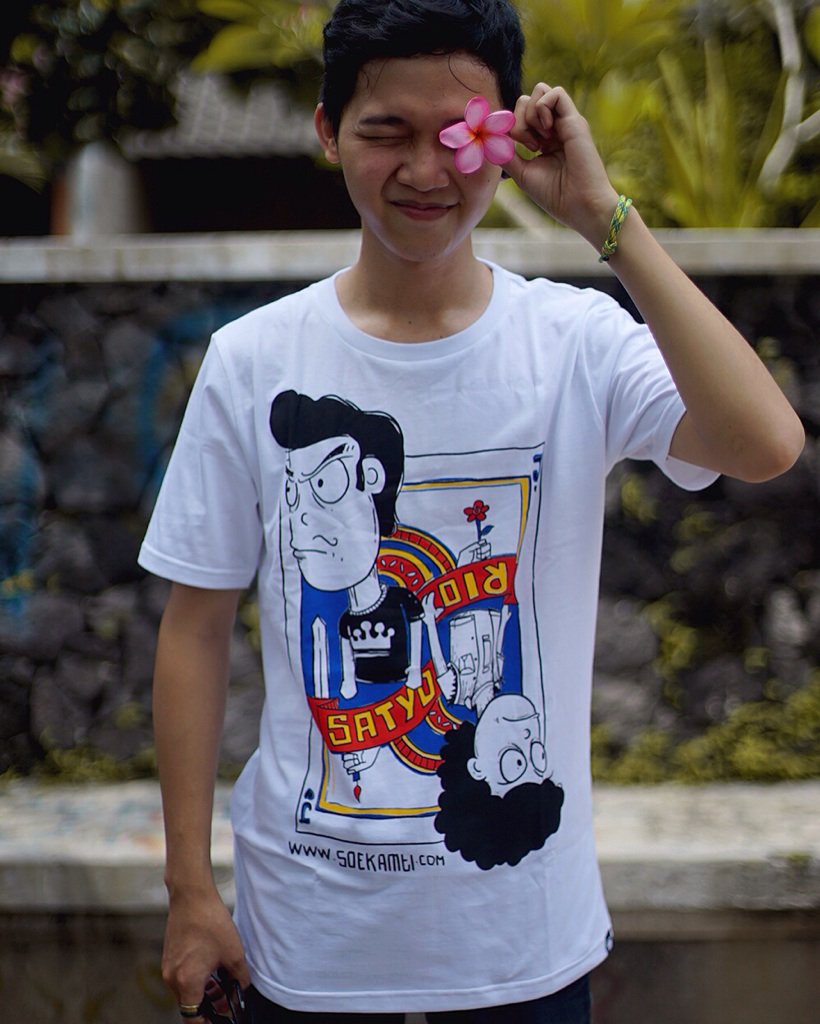 NEW ARRIVAL TEES ES SATYO &amp; RIO 140K  AVAILABLE SIZE S  M  L  XL  XXL  .... tmi.me/1fdxaL