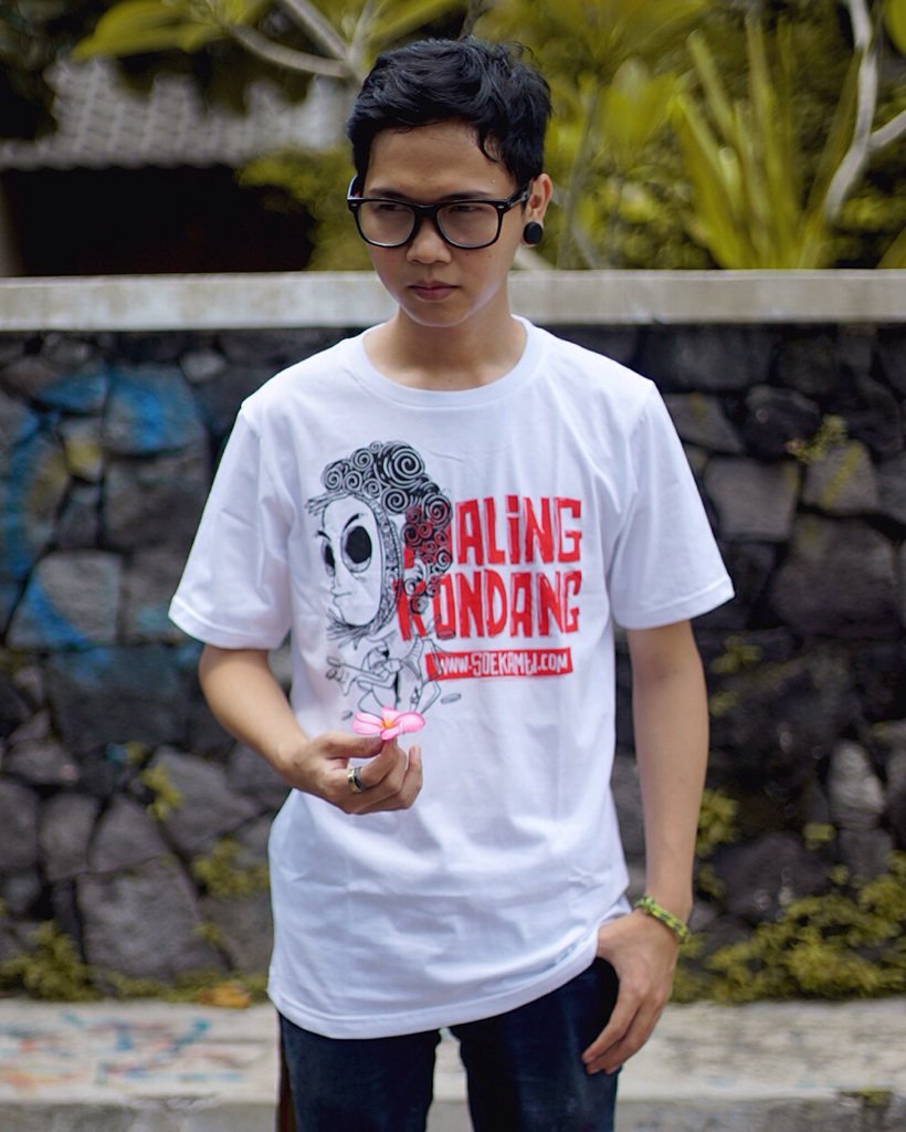 NEW ARRIVAL TEES ES MALING KONDANG  140K  AVAILABLE SIZE S  M  L  XL  XXL  .... tmi.me/1fdxaO