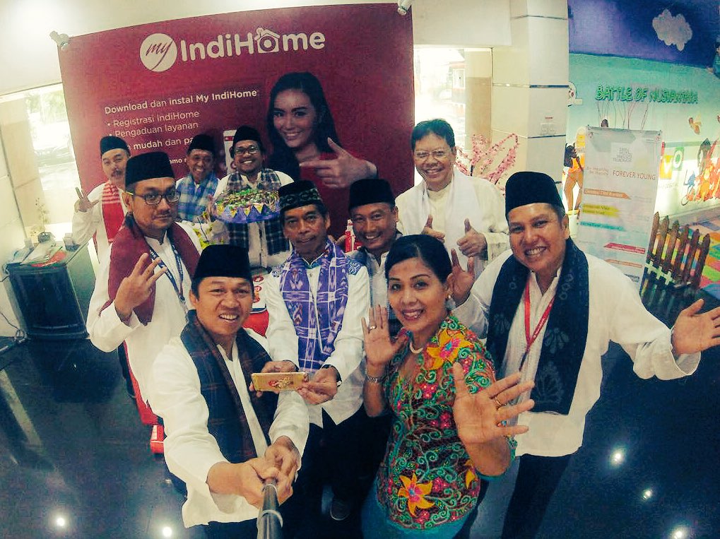 tukangtelco's tweet photo. A special day to serve the day.. #KartiniIndihome #LivingTheTelkomWayTreg2 
#LivingTheTelkomWayJKP https://t.co/jij8KPe0XM