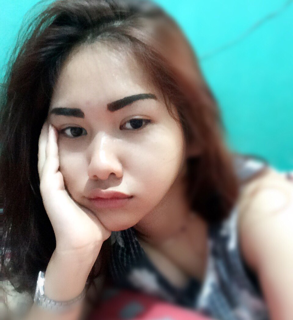 Entah muka atau bantal 😒💩