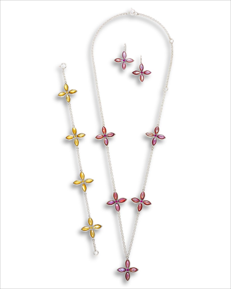 BrindleandFigg's tweet photo. Shipped and in stores now! Check your local retailers
#BrindleandFigg #MothersDay #AschGrossbardt https://t.co/n0KOrIS80a
