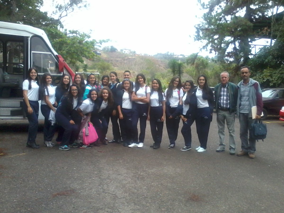 ECOMAICA's tweet photo. VISITA AL JARDIN BOTANICO UNET @ECOMICA @LICEOMAICA @MARIDEL @NicolasMaduro https://t.co/eiRHKtQ0NM