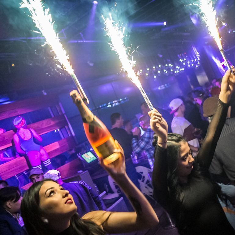 GarberoPhoto's tweet image. #industrytuesday at #timechicago #garberophotography #rivernorth #moet #chicagonightlife #… ift.tt/1T0JJmO