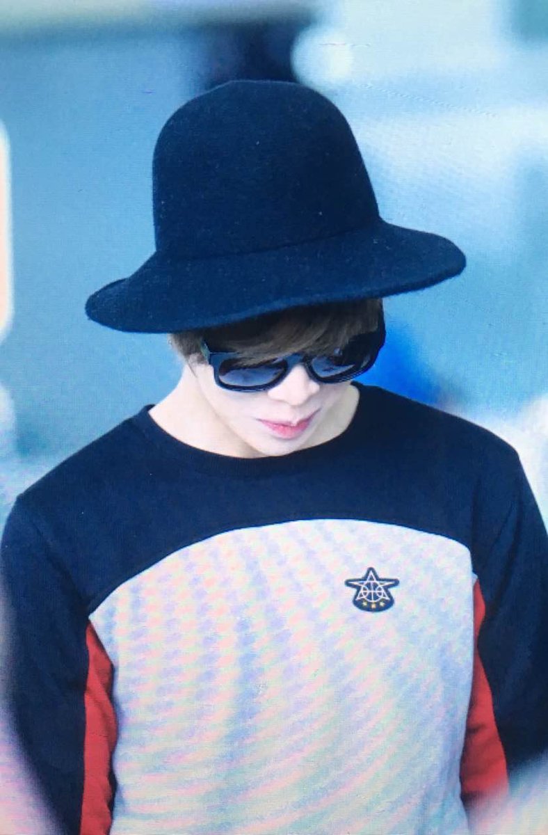 LH0718's tweet photo. 160421 ICN 출국 💕 #휘 #梁辉 #휘 #투포게이 #24K https://t.co/7AlQcVRw0K
