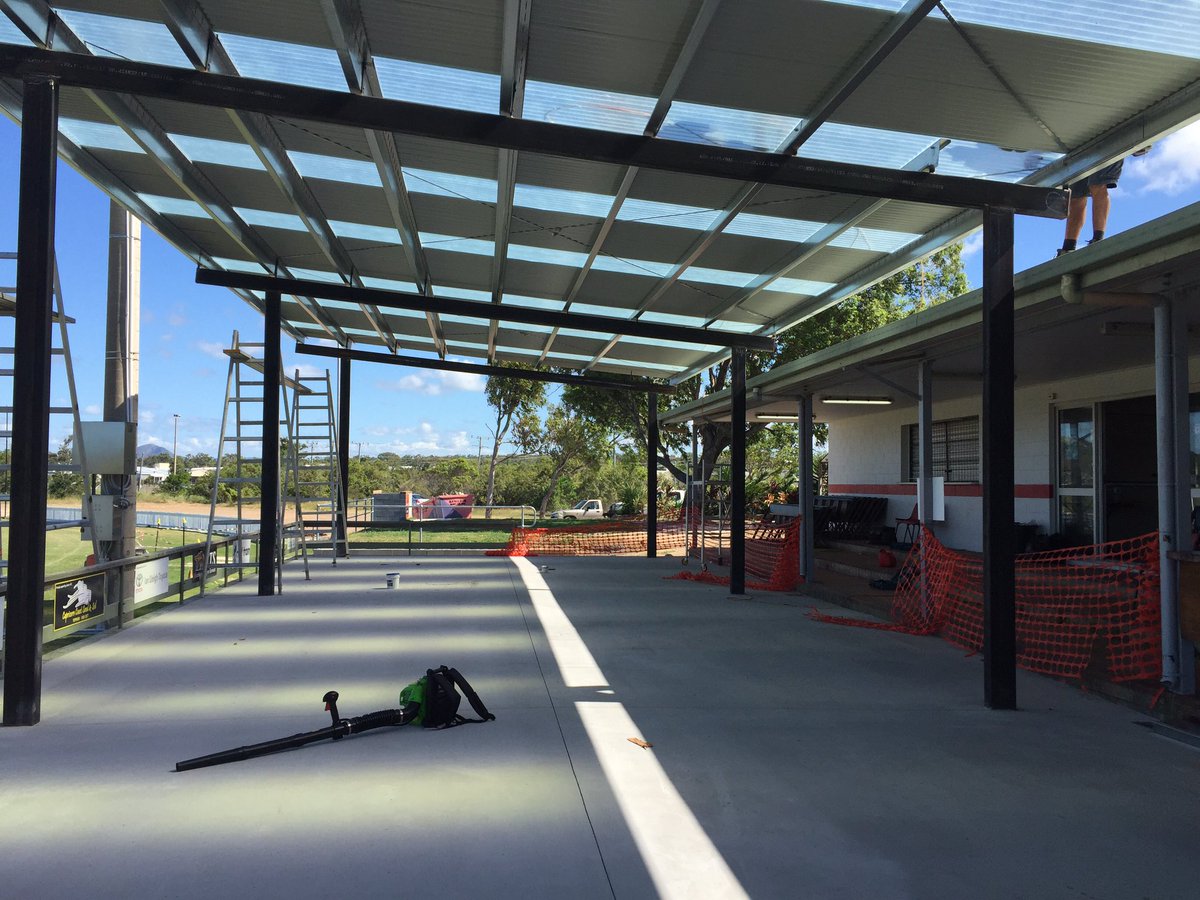 GibsonBarry's tweet photo. Fantastic surface and facility upgrades at Yeppoon FC by their dedicated volunteers @aflqcapricornia @AFLQ #AFLQ150 https://t.co/93jFtHrT8f
