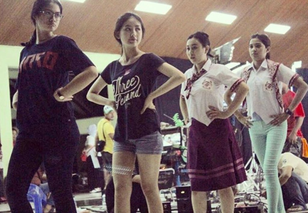 Latihan dulu sebelum pentas...@Rayaa__AJ @Mely__AJ @Chindy__AJ @Revaa__AJ 
#KartiniDaywithAnakJalananRCTI