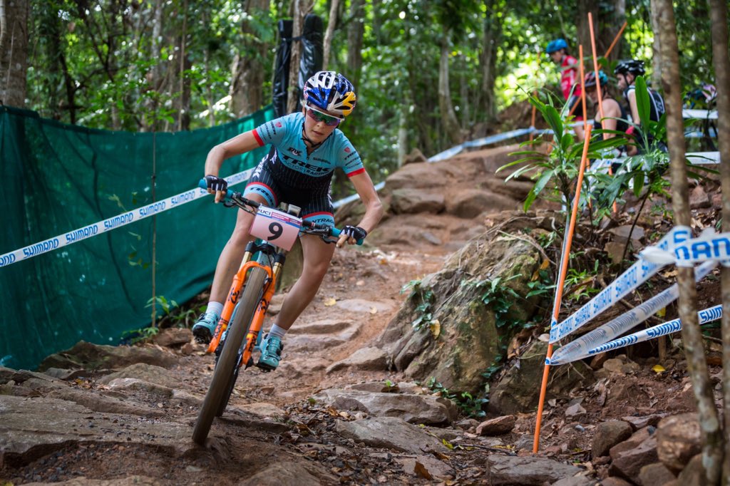emilybatty's tweet photo. First laps on course at the 2016 @uci_cycling @UCI_MTB
Mountain Bike World Cup #1 in Cairns, Australia. 💁🙌 #ridefox https://t.co/r5rxViIc8N