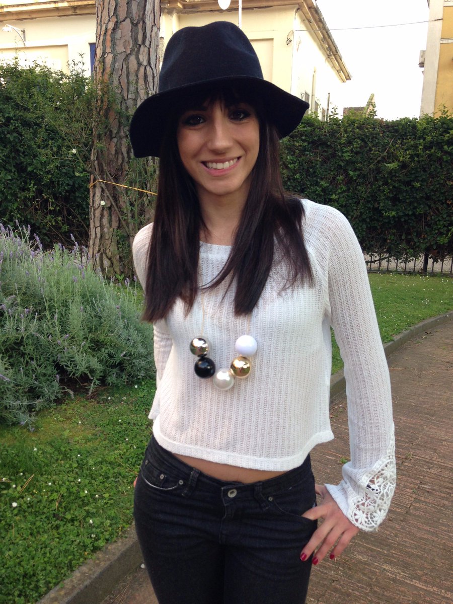 ilariamarino91's tweet photo. Nuovo #outfit su #cupmode
https://t.co/FqLdxzdL8U
#spring #outfitoftheday #ootd #fashionblog #fashionblogger #look https://t.co/gfQMaKW5ry