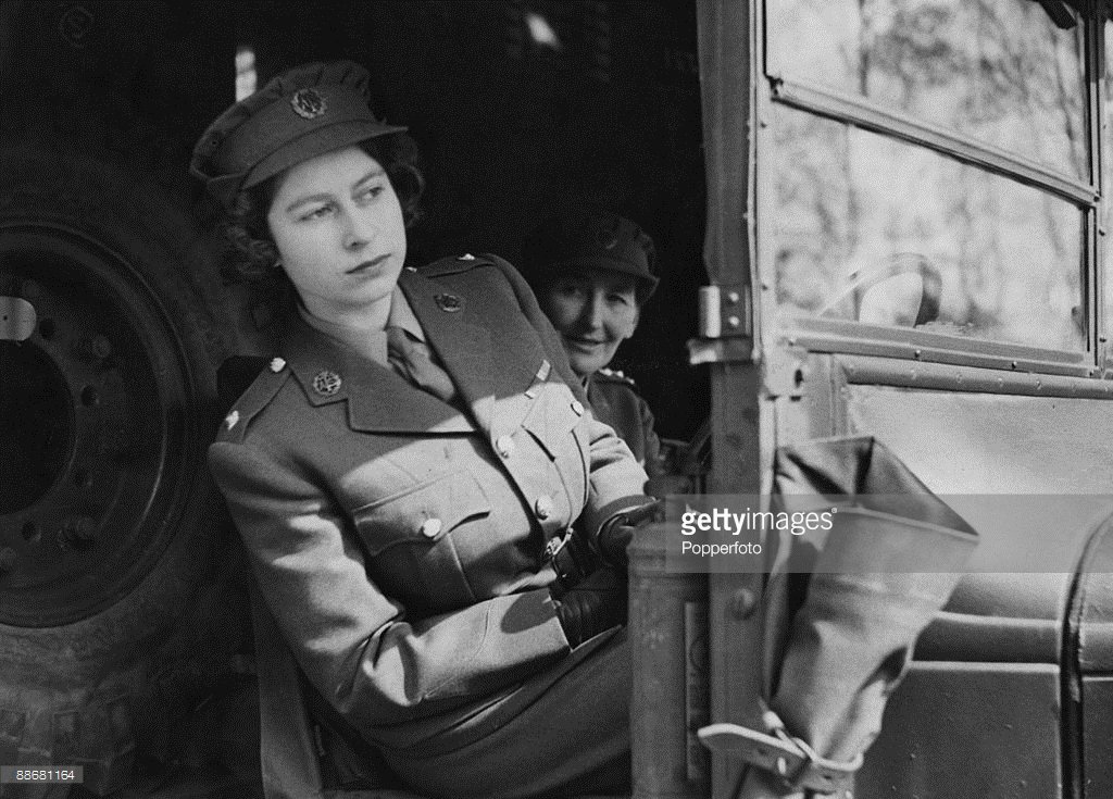 Queen Elizabeth II - Year by Year: gtty.im/1WdKQEC #QueenElizabeth #Queenat90