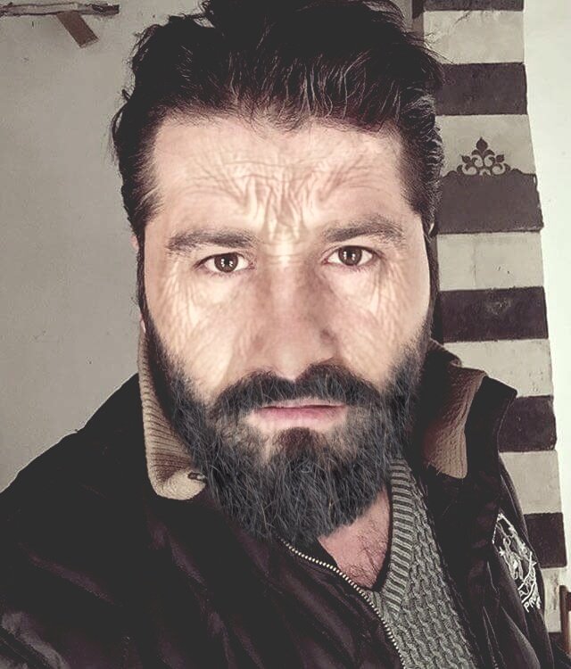 fghdsv1's tweet photo. @almadinafmsyria @EmadALjebbeh المخرج الأستاذ يزن يقول ان لديه مفاجئات في رمضان القادم 2036 https://t.co/x9bdSP2ZL3
