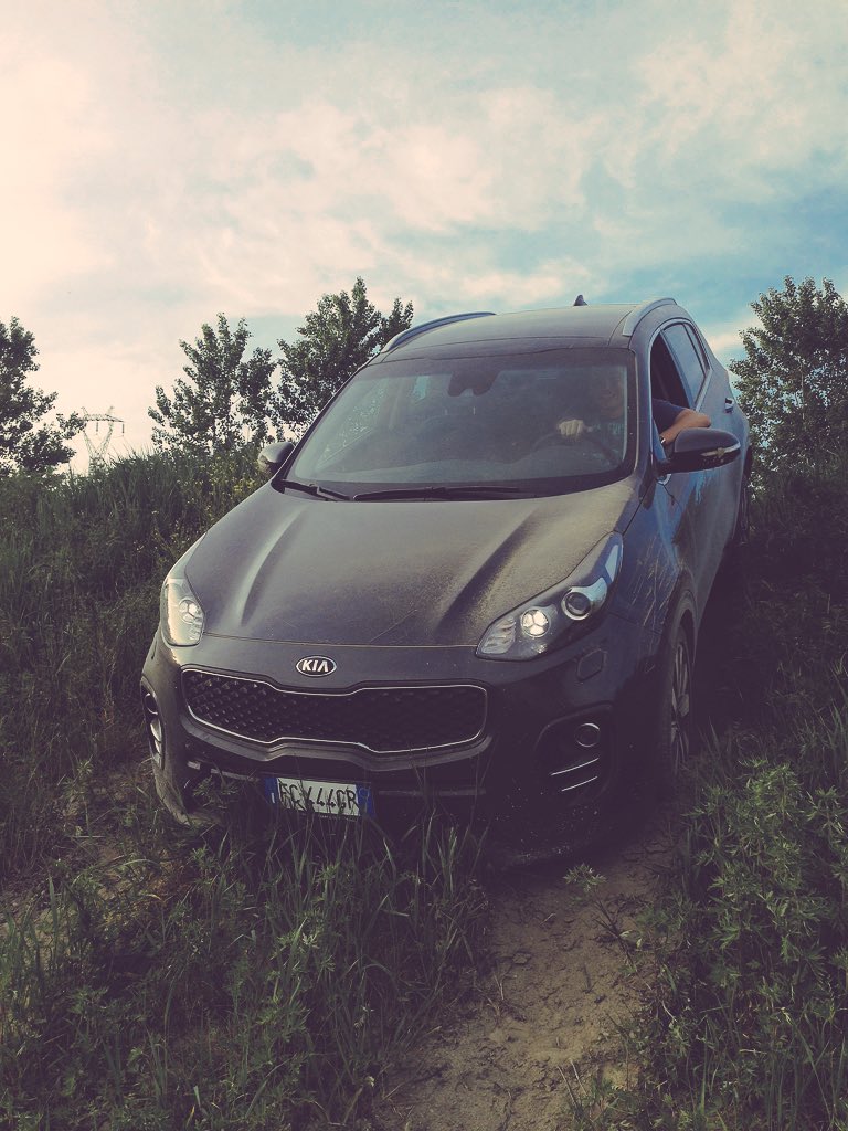 Sfida fuoristrada con la Kia Sportage 4X2... Prossimamente su <a href="/yellow_motori/">YELLOW MOTORI</a> <a href="/KiaItalia/">Kia Italia</a>
