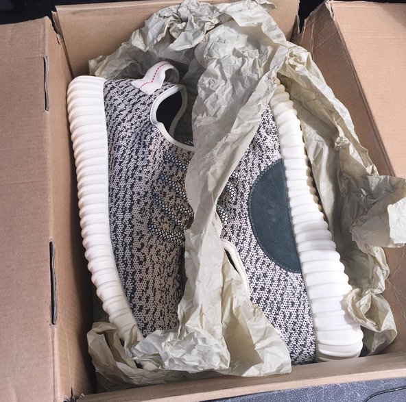 JViseter's tweet image. Authenitc Adidas Yeezy Boost 350 ## sneakersflight.net/authentic-adid…