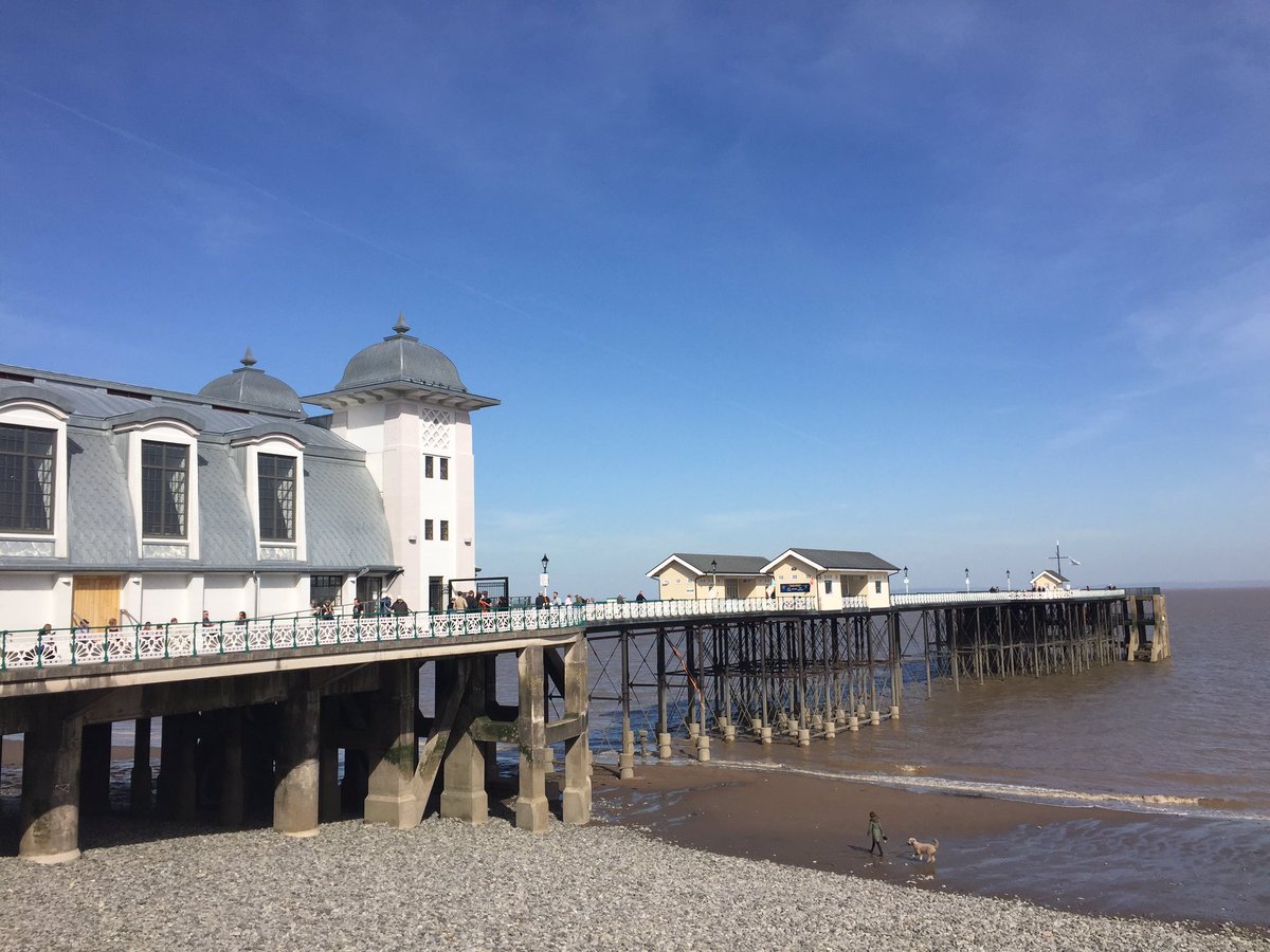 Never bored of this view from Beachliff. #penarth #pier #seaview