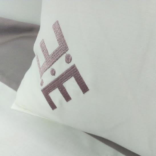 miegamiga's tweet photo. Bērnu gultas veļas komplekts ar izšūtiem latviskiem iniciāļiem.
#Baby #bedding #bedlinen #gultasveļa #handmade https://t.co/PnpSf0mvd5