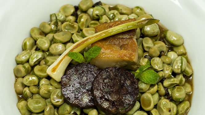 GatesDiagonal's tweet photo. #TodayForLunch Catalan broad bean stew via @VisitBCN_EN https://t.co/gaPF5gNpxw #Gastronomy #Catalonia https://t.co/3lT1kE1xfU