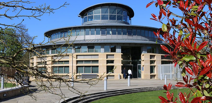 MooreLib's tweet image. Our library is positively glowing these days. A great time to make your 1st visit; let us be your #GatewayToScience