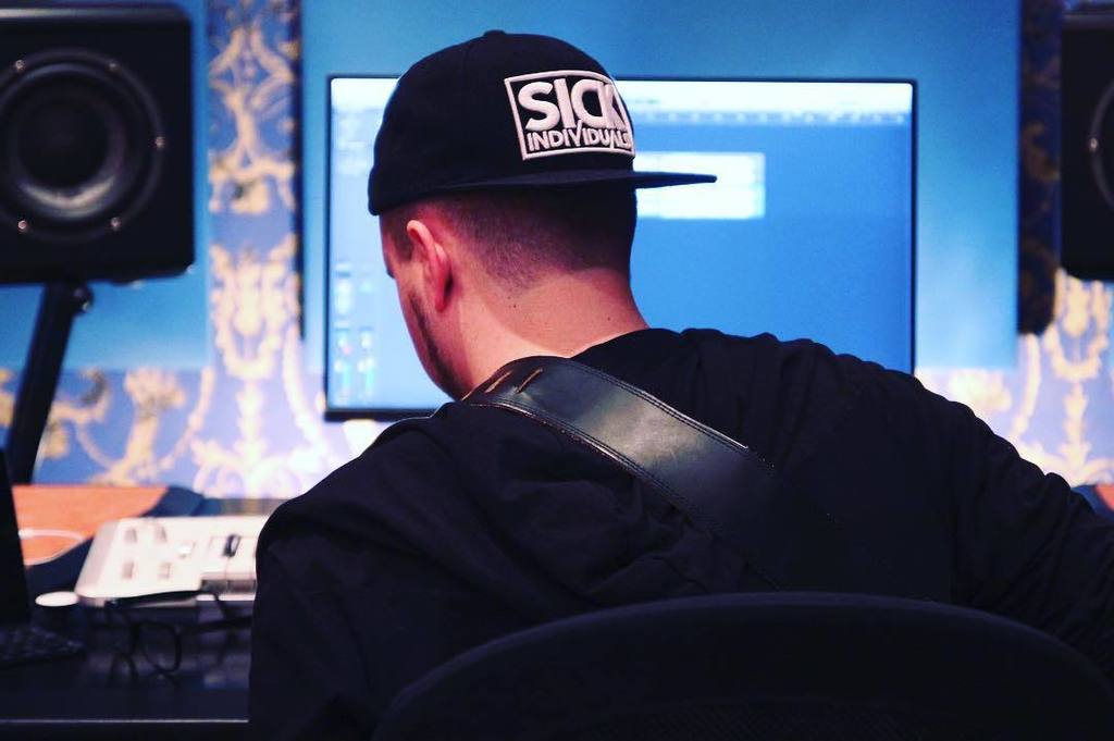 UpFrontCompany's tweet image. @sickindividuals in our new collab ! Coming soon !!! #UPFRONT #SickIndividuals #UPFRONTCom… ift.tt/1WHajqz