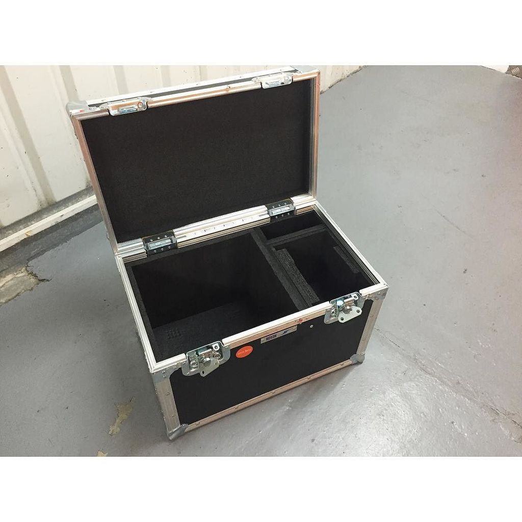 JackTerryPhoto's tweet image. Selling some flight cases, this is for a #godox #lp800 and spare battery who's keen? £50