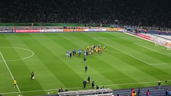 Cgjt6kHWgAEQeSz.jpg:large