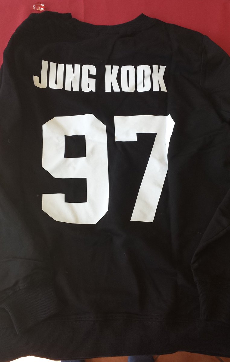 kookie_hoodie's tweet photo. Thanks to @LITTLEKPOPSTUFF my username finally makes sense 😁
#LITTLEKPOPREVIEWS https://t.co/OeLeri7rbF