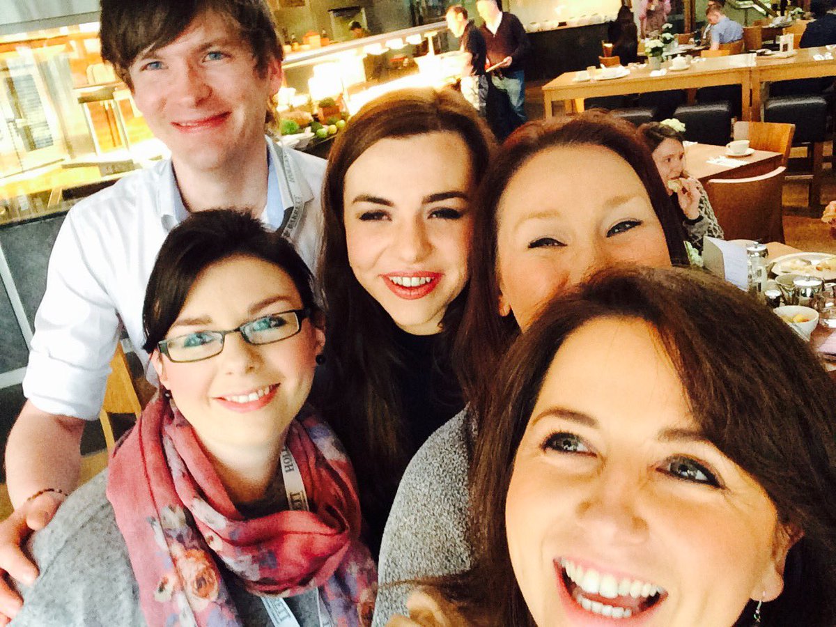 Elizabeth tweet media