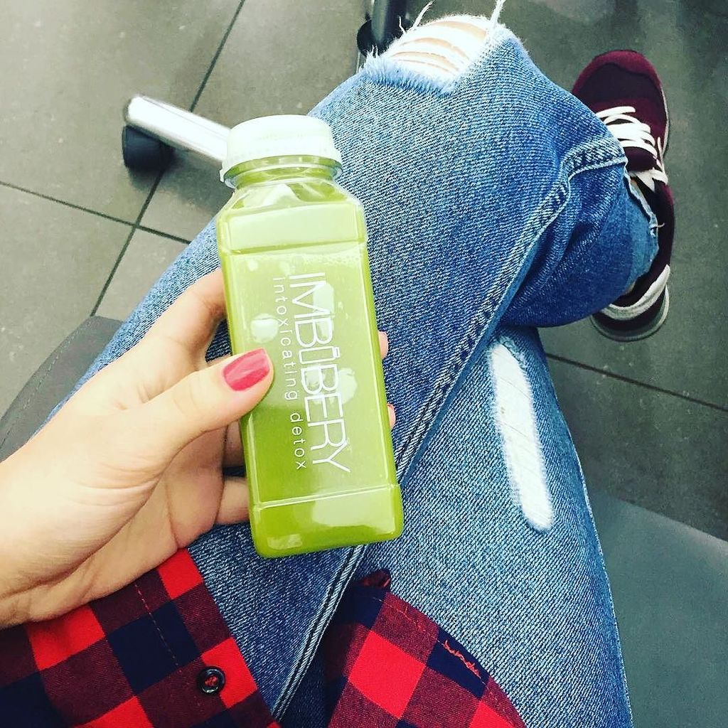 ImbiberyLondon's tweet photo. THIRSTY THURSDAY | Grab and go with our #Hydro #coldpressedjuice like @astas5ia 💚 #Imbiber… https://t.co/sZfcfL5KYG https://t.co/5Qni6jtJGj