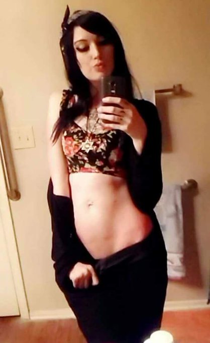 Idk what you call my style. I just flow as I go. https://t.co/7wX5bKHp6n<a href="/tag/studying"class="tags"><span>#studying</span></a><a href="/tag/lovingmylife"class="tags"><span>#lovingmylife</span></a><a href="/tag/coffeeday"class="tags"><span>#coffeeday</span></a>