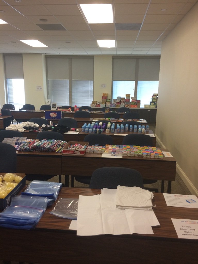 UWGADLewis's tweet photo. Thank you to our great partner INPO for all they do to support @unitedwayatl and Shoebox! #UWGAcobb @HallKublai https://t.co/rfaLhAG0sG