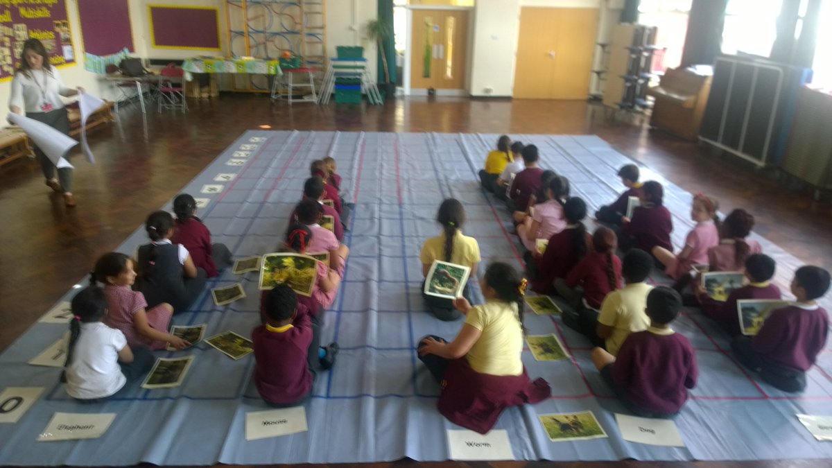 Paul Killen (@killenp) on Twitter photo #ljmuprimary Laura teaching maths on the mat at <a href="/StHughsPrimary/">StHughsPrimary</a> how maths should be....thanks <a href="/charowen13/">Lisa Baggaley 💙</a> #ljmuprimary Laura teaching maths on the mat at <a href="/StHughsPrimary/">StHughsPrimary</a> how maths should be....thanks <a href="/charowen13/">Lisa Baggaley 💙</a>