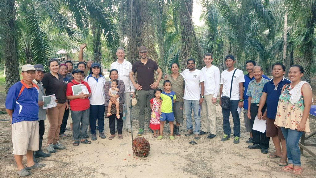 PrasadVasudevon's tweet photo. Smallholder training and sharing session @rurality_org#tftlive https://t.co/TepSak65fb