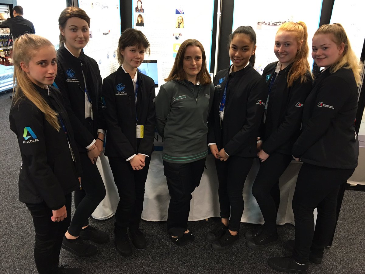 blinkofaneyef1's tweet image. Amazing meeting a member of the @MercedesAMGF1 team representing #daretobedifferent 🎉🏁🙌🏼 @F1inSchoolsHQ