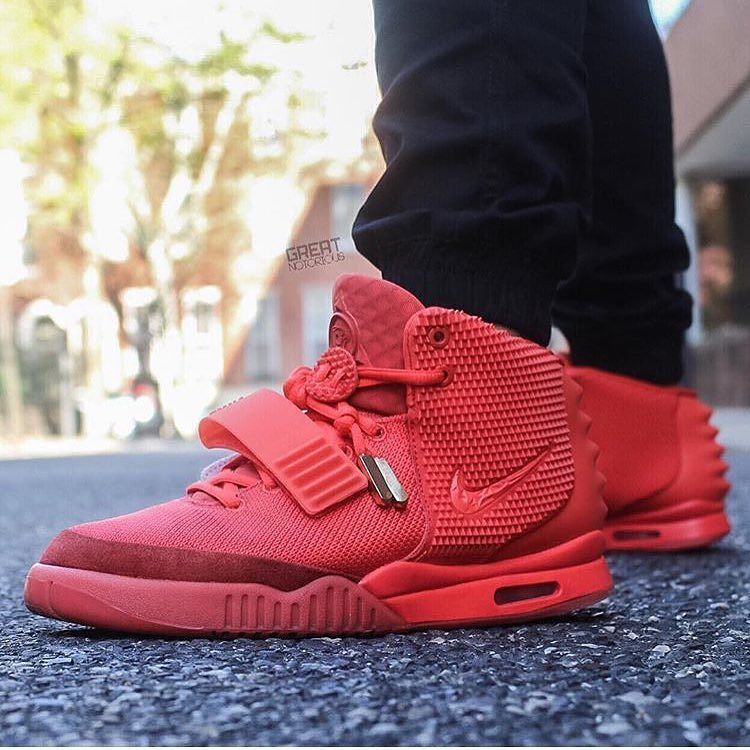 RAPMAGBOOBA's tweet photo. #RapMag@greatnotorious knows it's yeezy season all year long!
____
#HeatOnFeetGang #wdywt #SoleToday #yeezy #nicek… https://t.co/yksCjppLGP