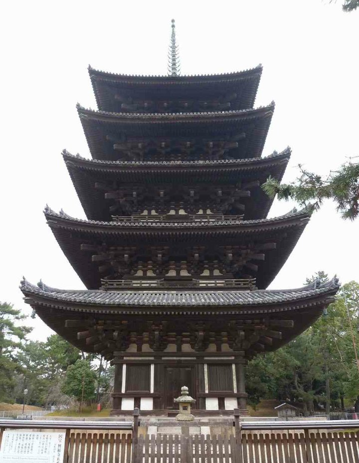 興福寺三重塔 tweet media