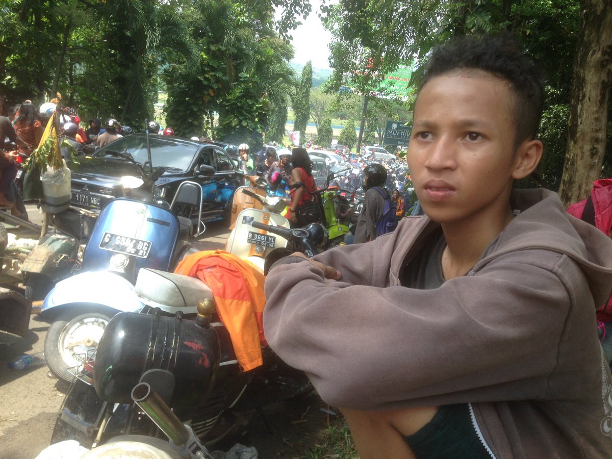 gilanotta's tweet photo. java scooter rendesvous 10 bogor https://t.co/dr7Uyw7OKX
