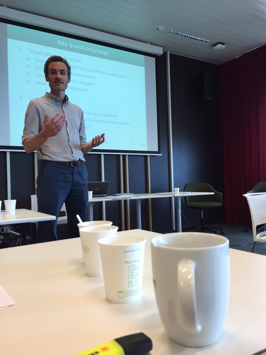 FundsForGood's tweet image. How our value proposition is constructed ? Thanks to the workshop of @loicvancutsem  from @oksigenlab! #investimpact