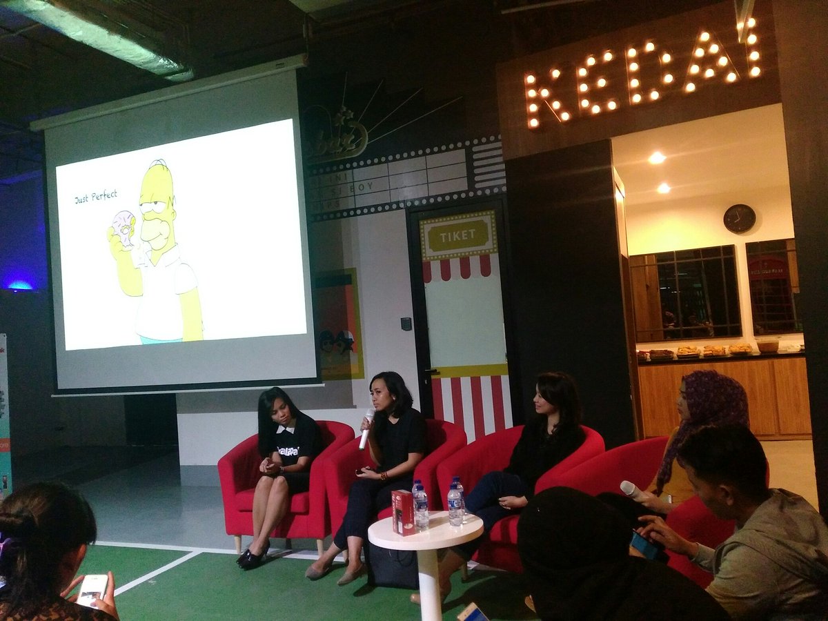 heychoro's tweet image. SALAMOLEKOM #smschore #womenintech @bukalapak @smartfrenworld