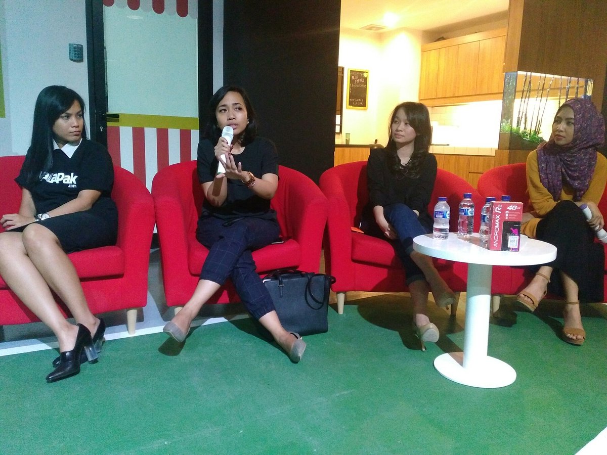 heychoro's tweet image. Katanya, hanya 12% perempuan yang nego gaji, sementara 80% pria pasti nego gaji kalau interview. #smschore