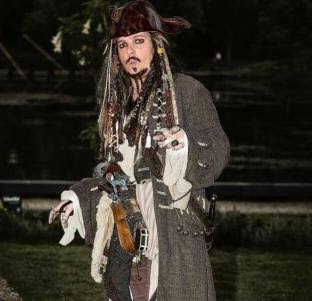 Stroll around Kasteel Schaloen during Castle of Dreams: a two-day fair for #fantasy lovers. bit.ly/1Wn13rJ