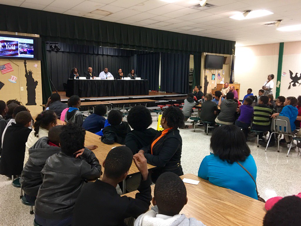 BassettePandas's tweet image. 5th grade students getting ready for Middle school #transitionprogram #focused #ownthedata #goodquestions