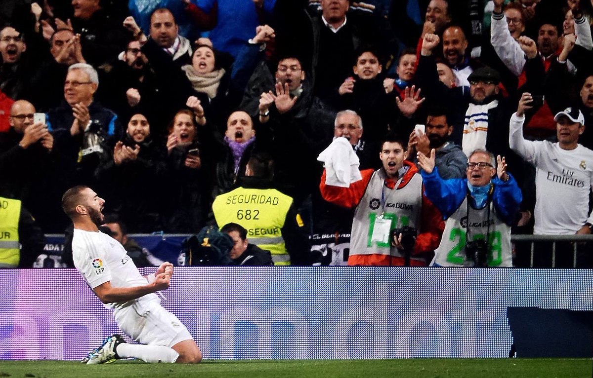 MiguelMorenatti's tweet photo. Injusto acrediten a estos 'fotógrafos' mientras se la niegan a otros que quieren TRABAJAR @RealMadrid
Foto J. Aguado https://t.co/KLdsbF5oEr
